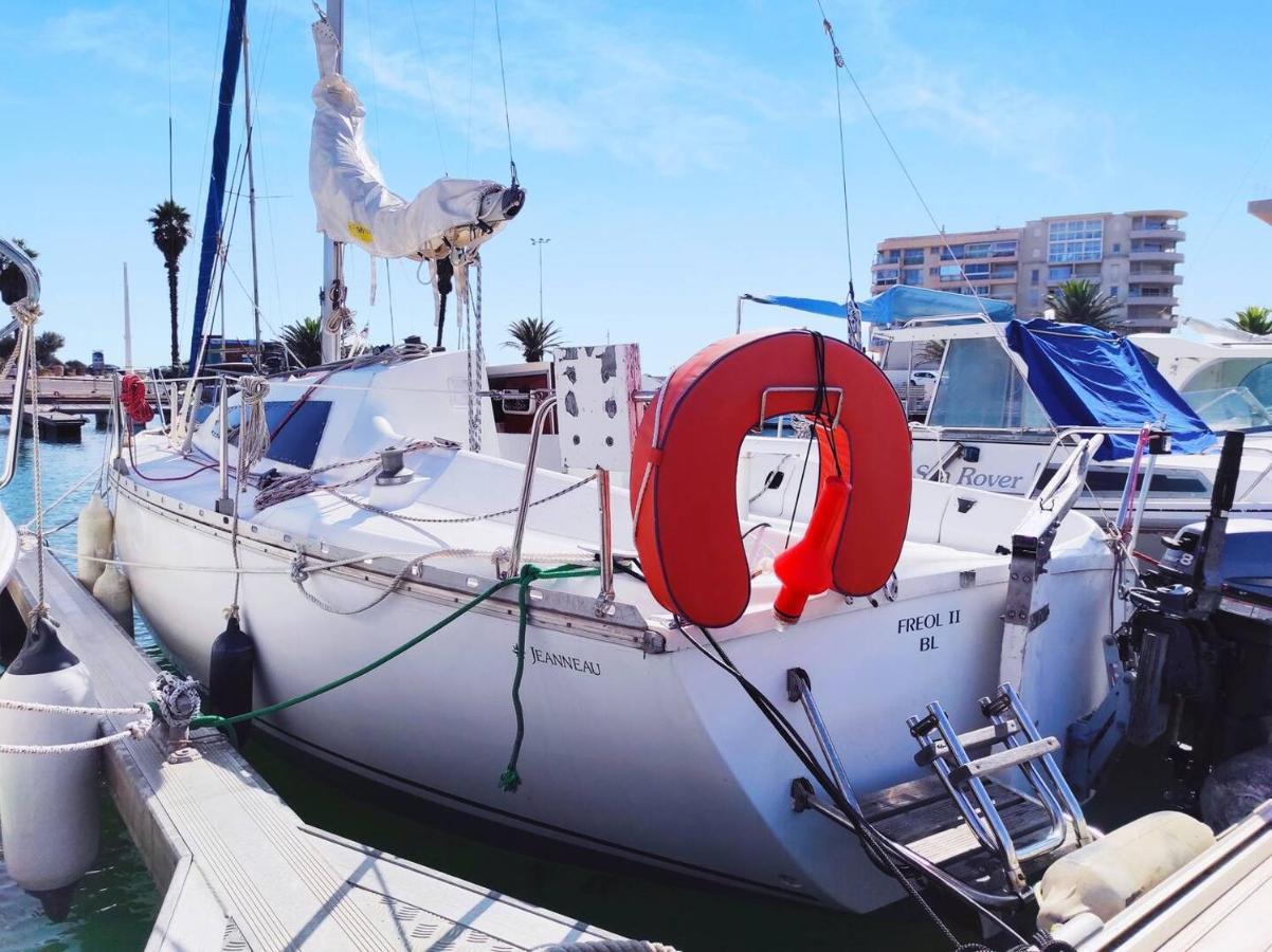 Voilier A Quai Au Calme Otel Canet-en-Roussillon Dış mekan fotoğraf